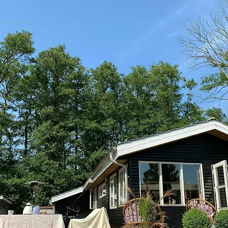 In Sandersvig Delight Filled With Colours Casa vacanze Haderslev